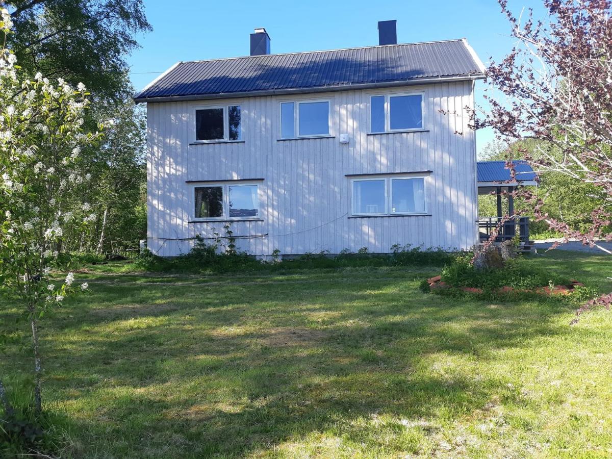 Graceland Norway Foldereid Exteriör bild
